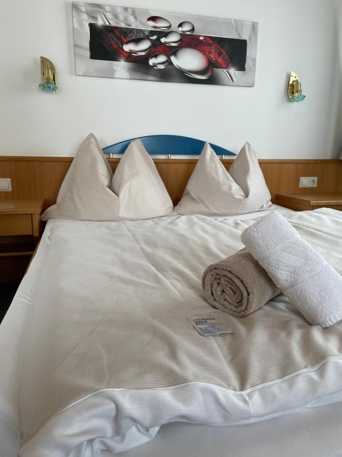 Hotel Die Metzgerstubn Sankt Michael im Lungau Exteriör bild